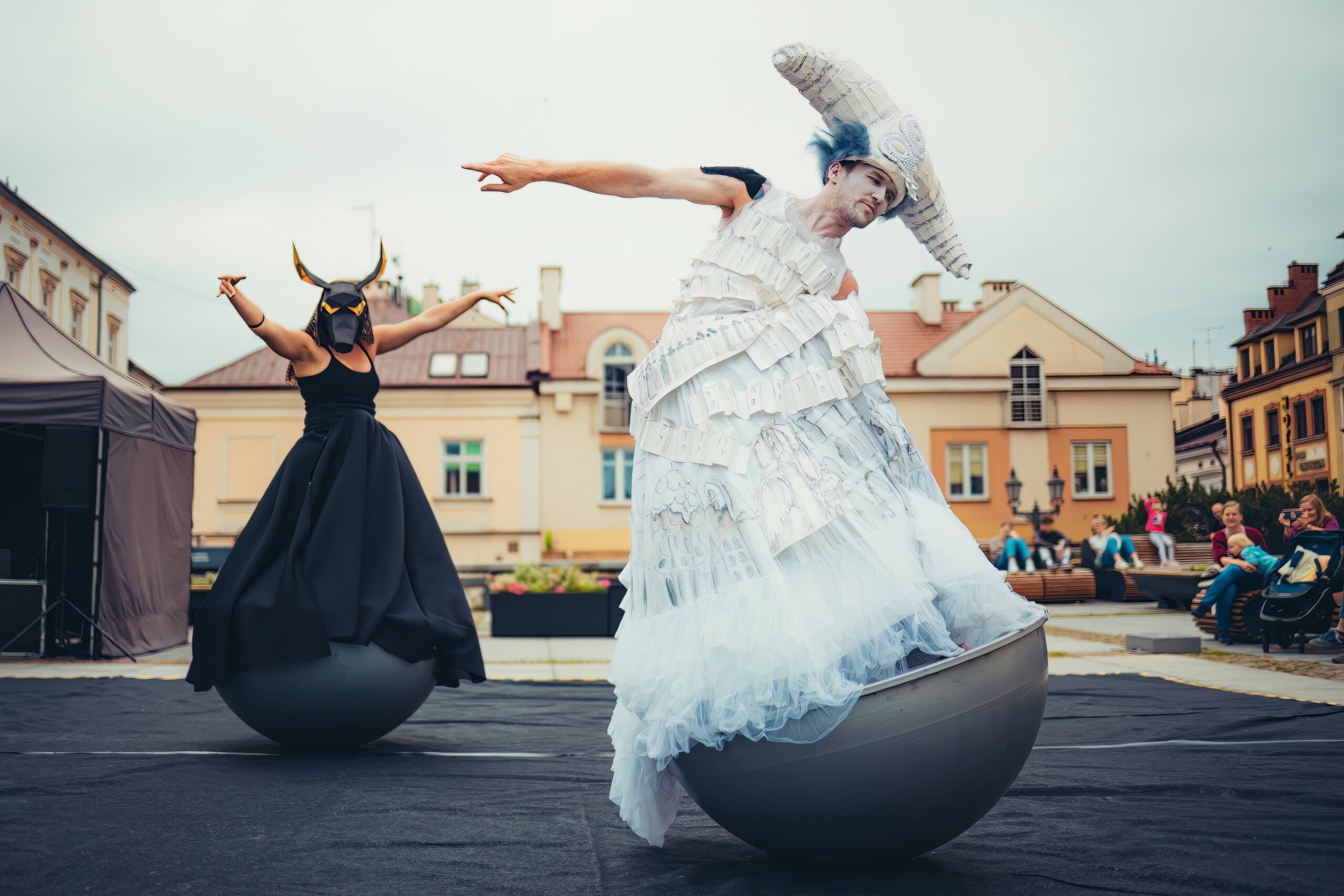 Weeble Wobble Fest — artistic performance in an urban space