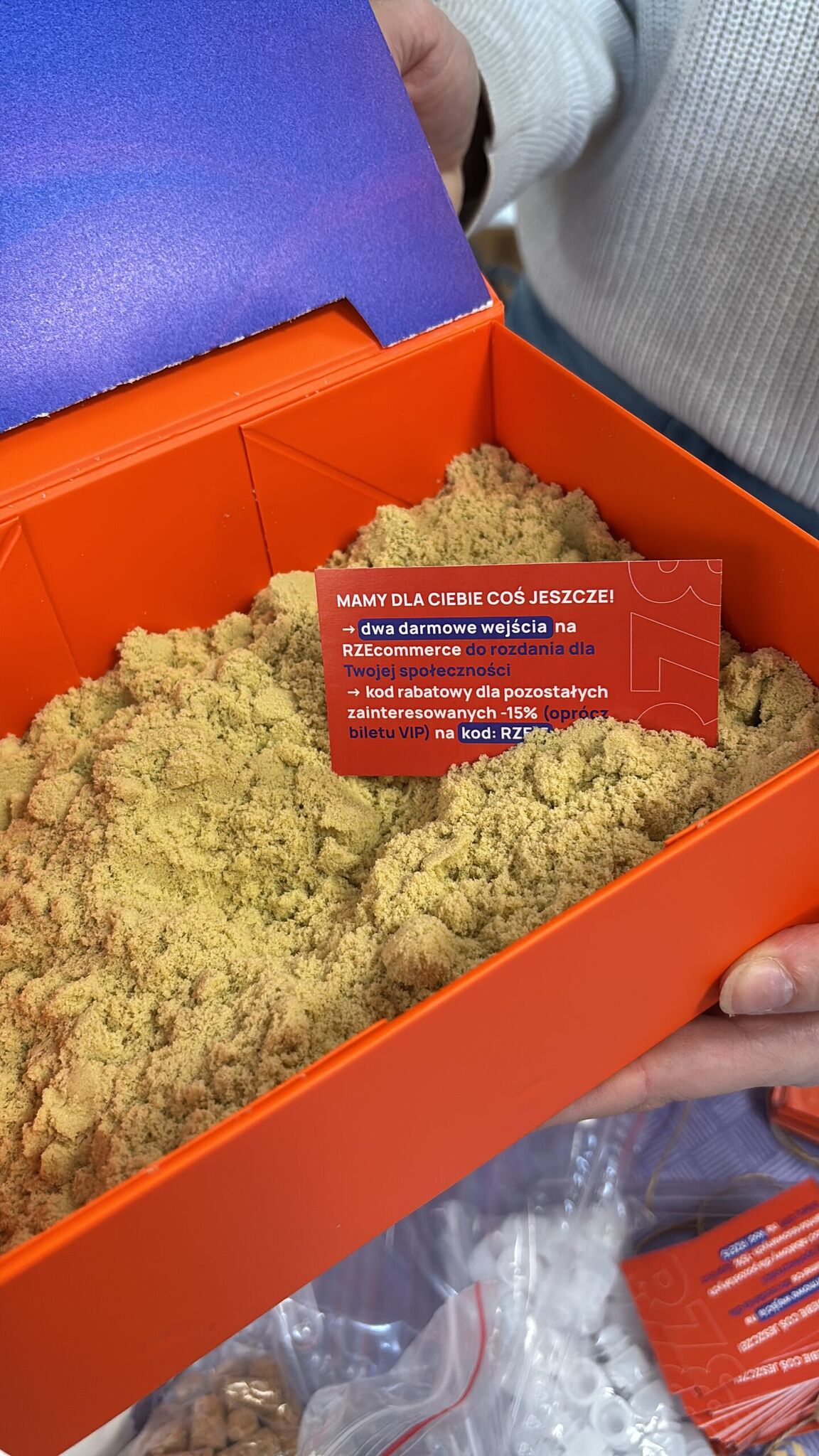 Creative RZEcommerce 2025 gift box designed by MOVYTZA for Orange West